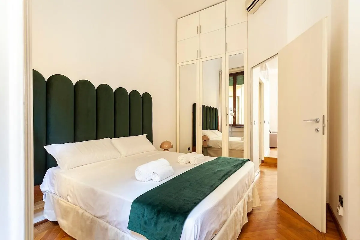 Διαμέρισμα Bilocale Con Wifi In Palazzo Storico, A 5 Minuti Dal Duomo Zona San Babila - Tribunale Μιλάνο Ιταλία